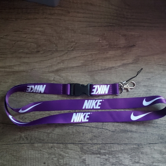 Purple and White Nike Lanyard 💜 - Picture 4 of 4